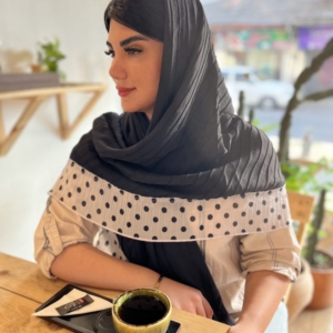 روسری پلیسه خال خالی