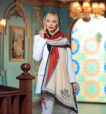 شال نخ پنبه هرمس قرمز کرم مشکی Hermès کد213